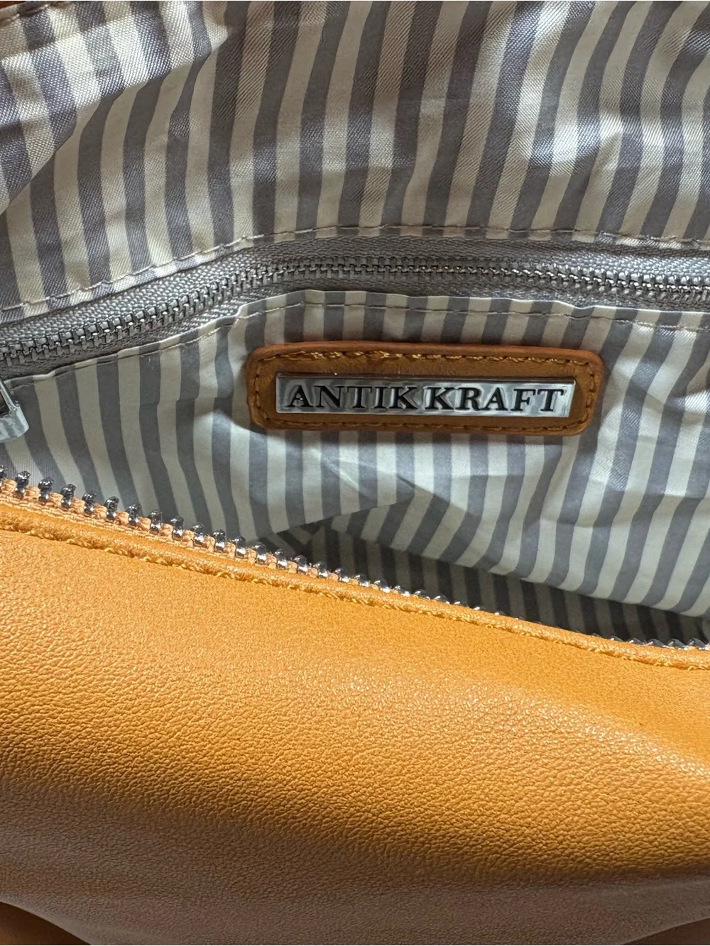 Antik Kraft Tan Leather Zip Cosmetic Pouch